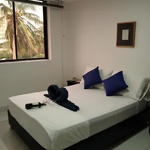 Rodadero Parador, A 20 Metros De La Playa , Santa Marta (Magdalena) Colombia