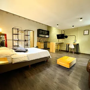 Frn101 Cozy Loft Located In A Popular In Poblado , Medellín Colombia